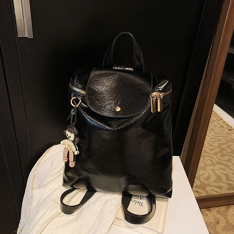 韩国大容量包包女春季2025新款潮时尚水桶包学院风双肩背包旅行包