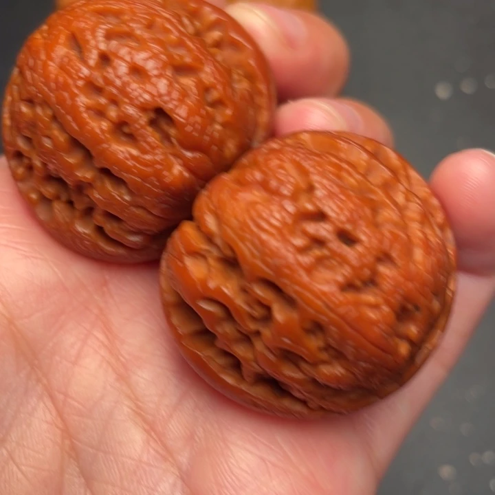 秦岭野生核桃文玩