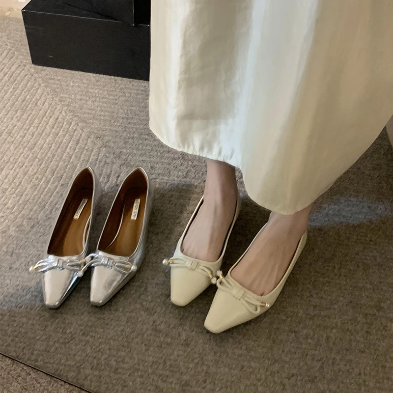 尖头低跟蝴蝶结玛丽珍鞋女新款配裙子设计感仙女鞋