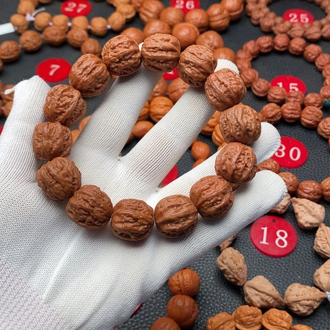 文玩核桃手串19尺寸