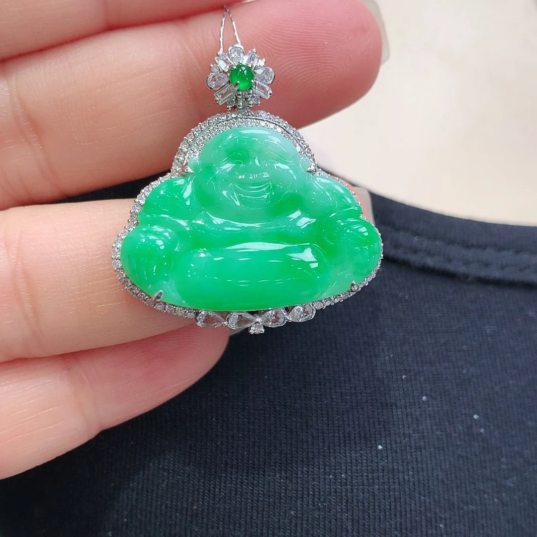 翡翠颈饰18K金镶嵌佛公