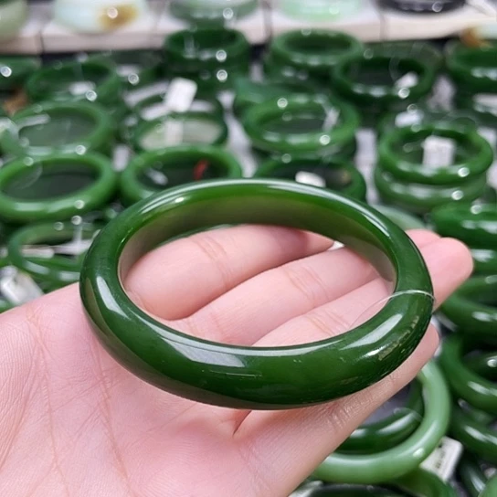 和田玉（碧玉）手镯未镶嵌