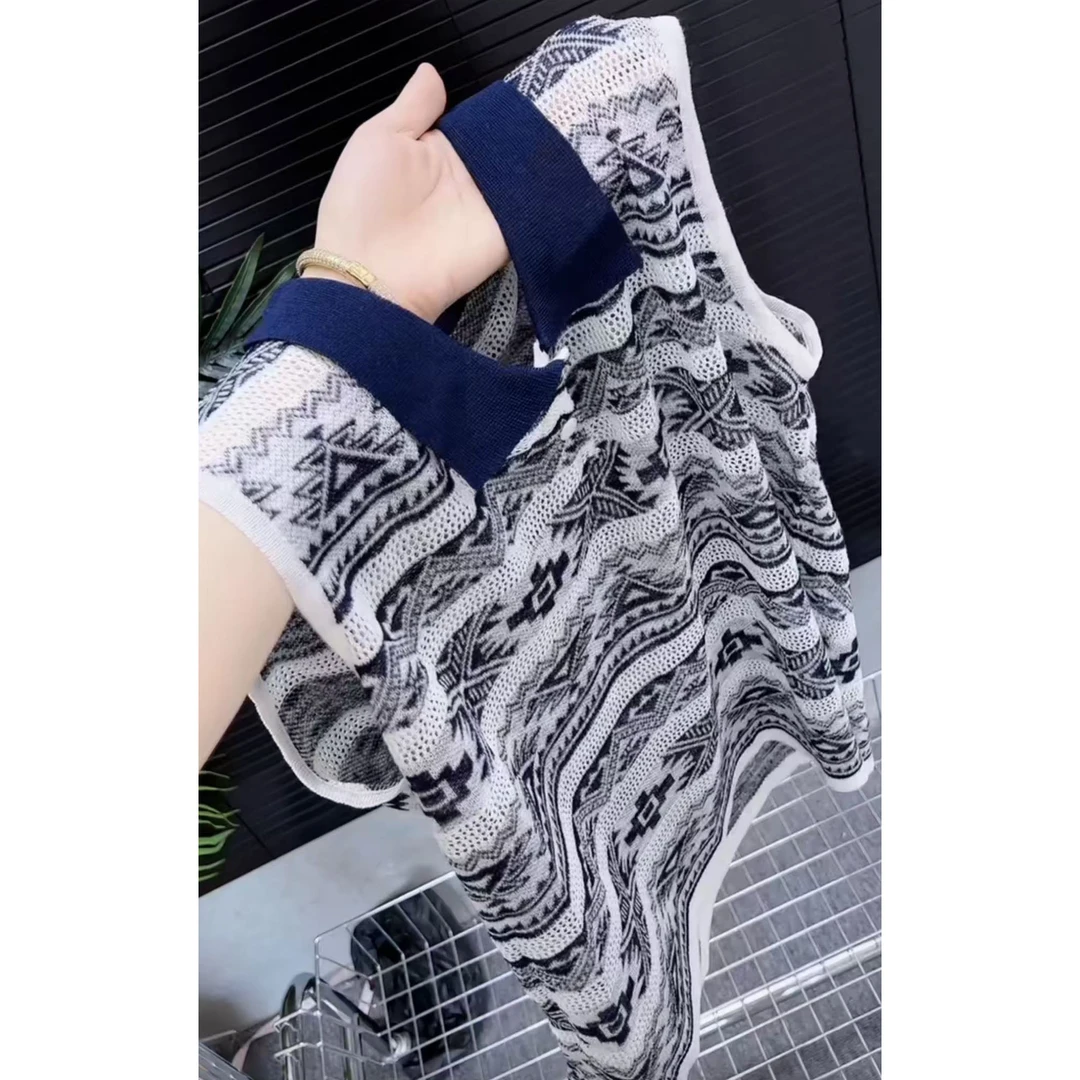 今年流行穿搭2025夏季新款温柔风毛针织衫拼色条纹轻奢风无袖上衣