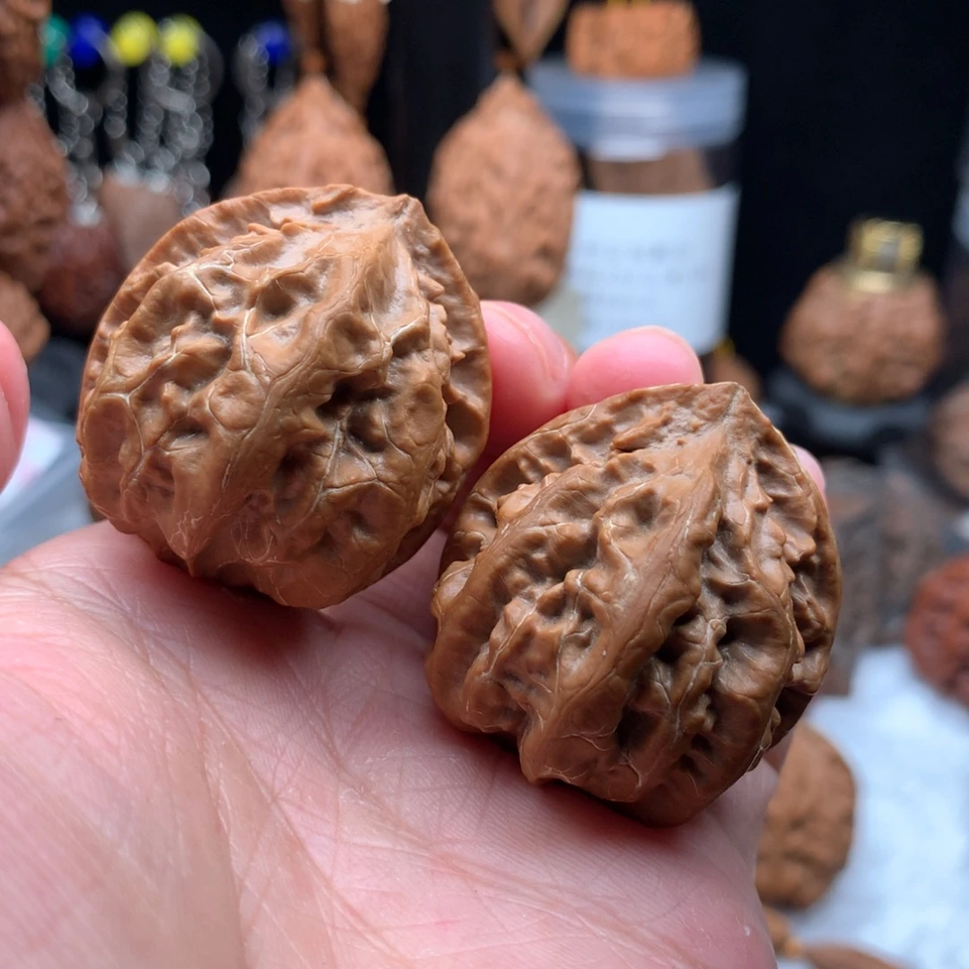 文玩核桃吊坠小武核桃5