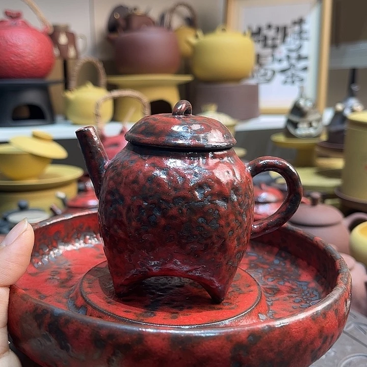 微瑕是真的不适合做表情了
