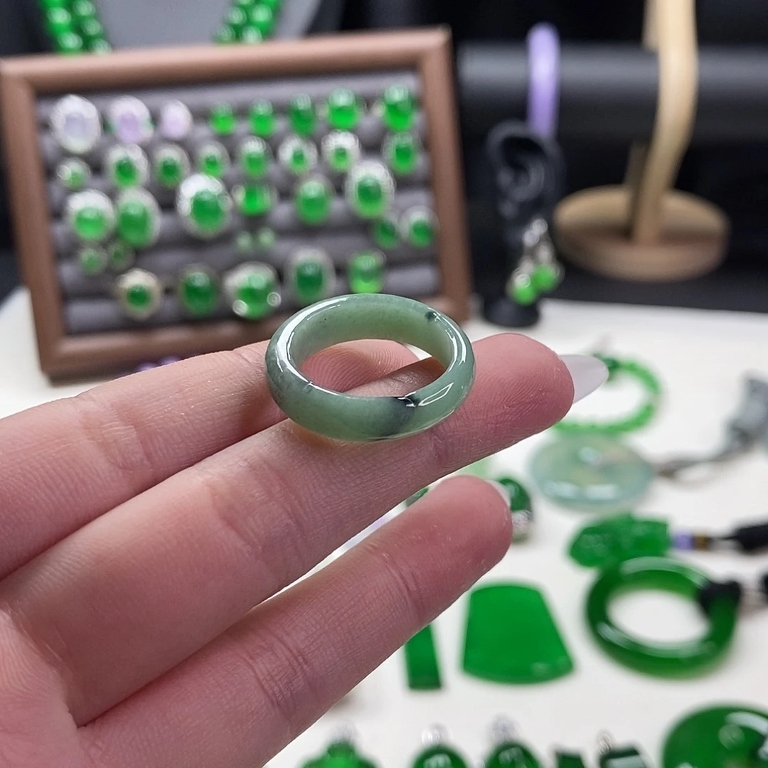 老***酒翡翠未镶嵌戒指0000000001.