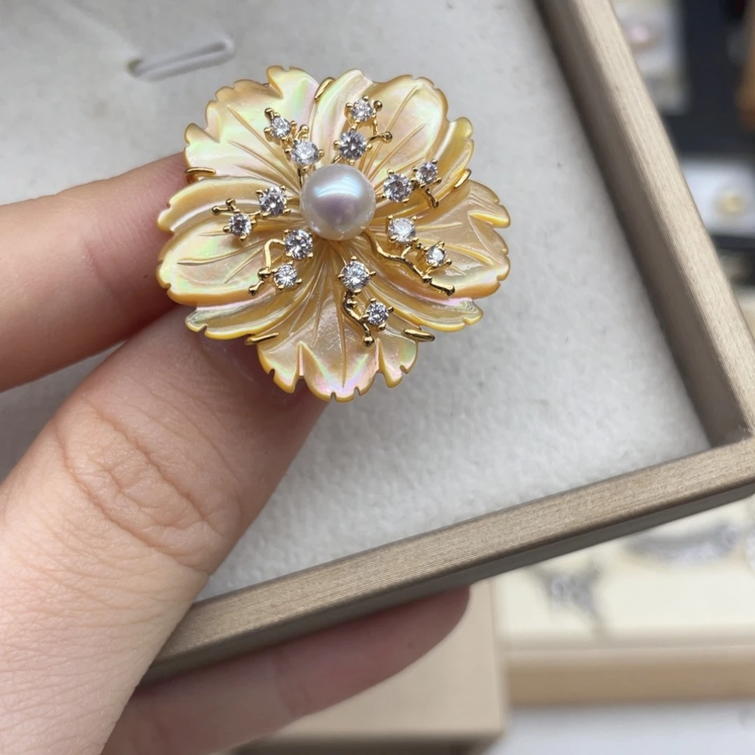 淡水珍珠胸饰未镶嵌C197