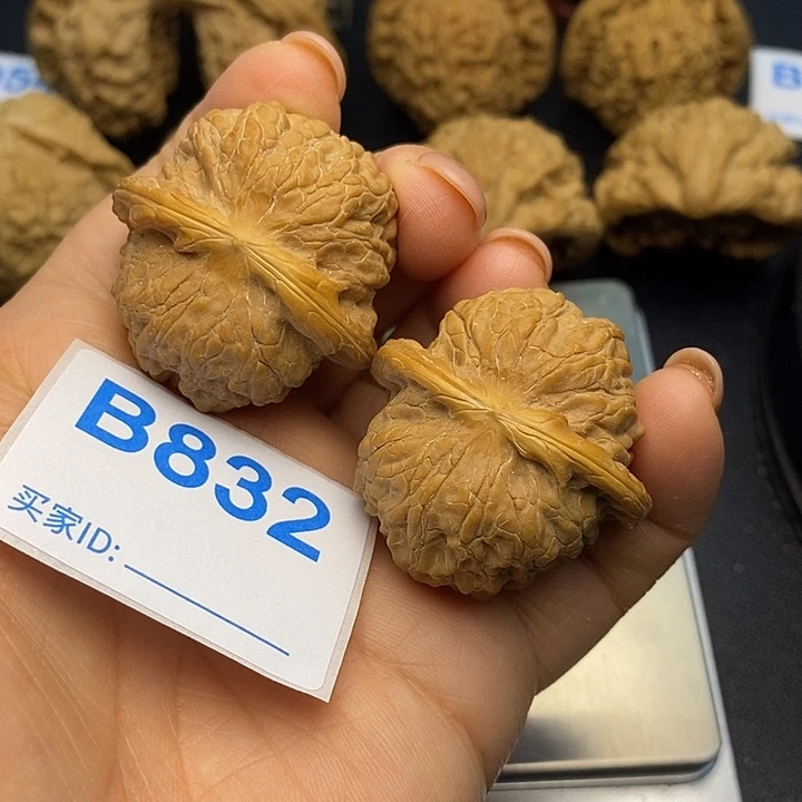把件文玩核桃血麒麟3.8