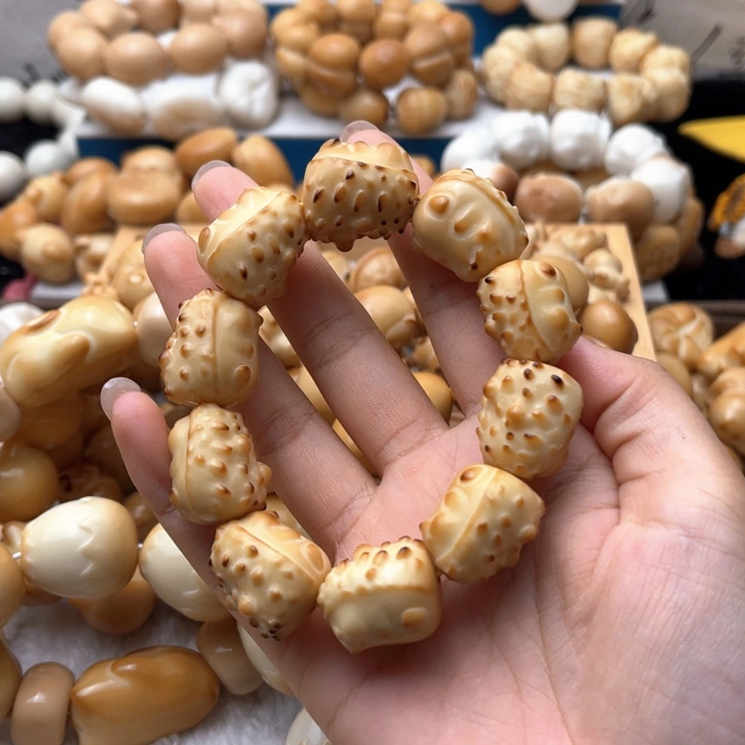 菩提根/象牙果吊坠卡23刺猬