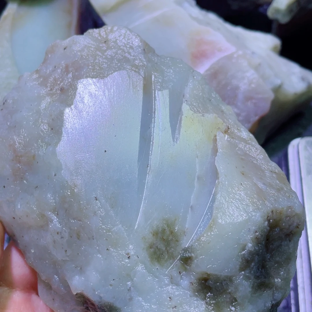 和田玉未镶嵌珠宝半成品