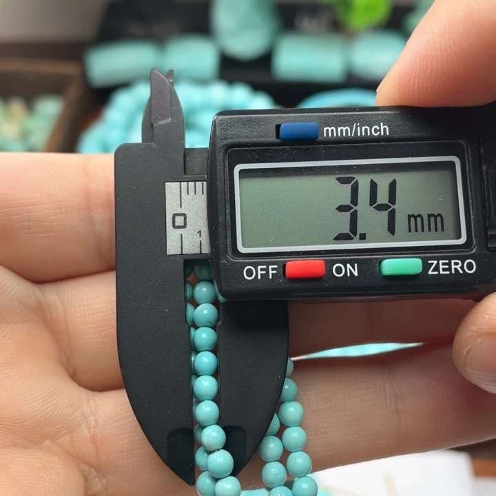 绿松石颈饰未镶嵌