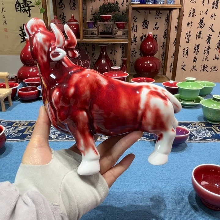 景德镇浅行窑牛摆件