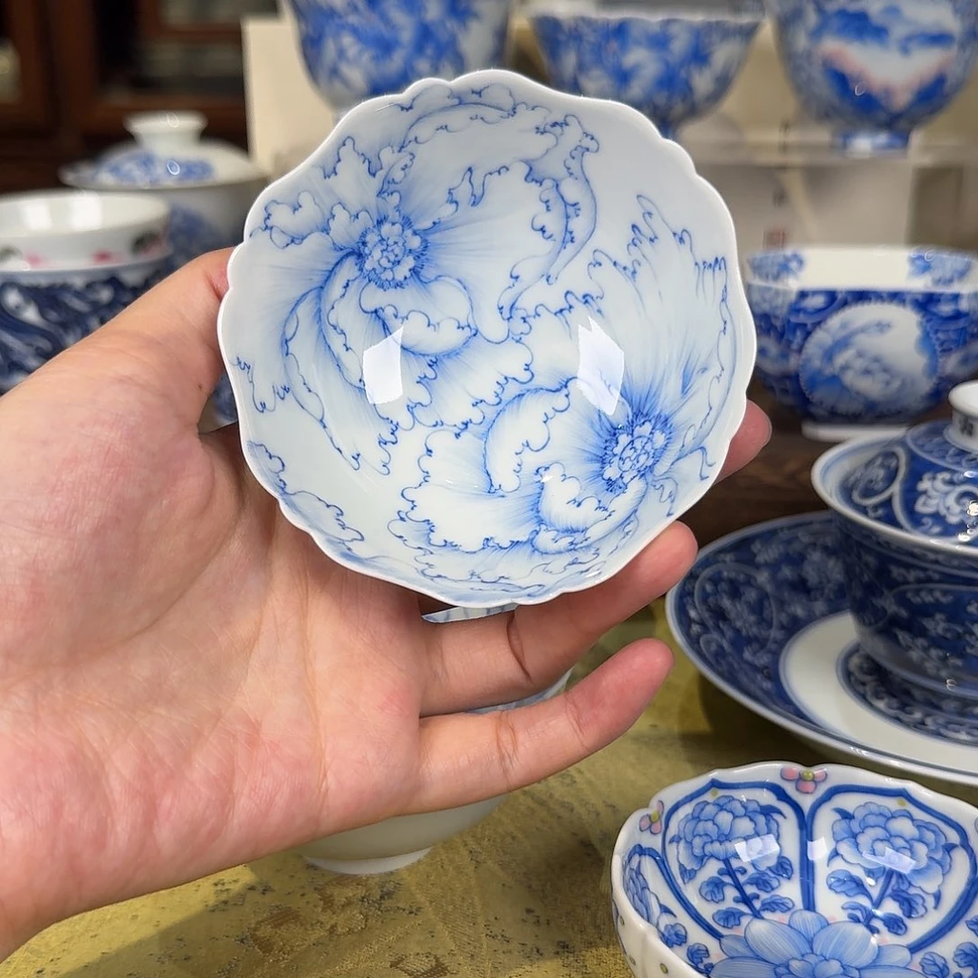 青樵轩薄胎繁花葵口杯