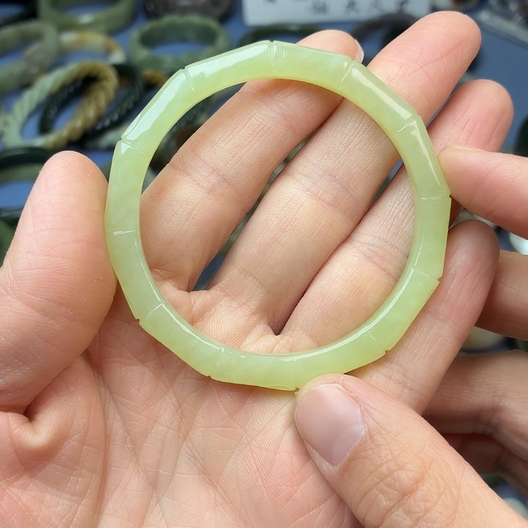 和田玉（黄玉）未镶嵌手镯圈口56.6mm，竹报平安