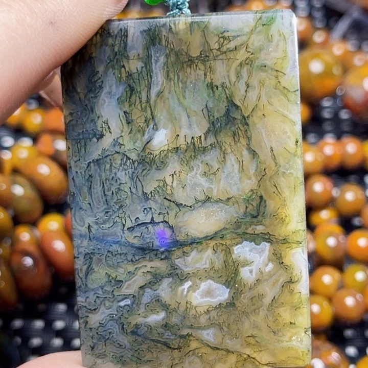 玛瑙/玉髓颈饰未镶嵌簡****?