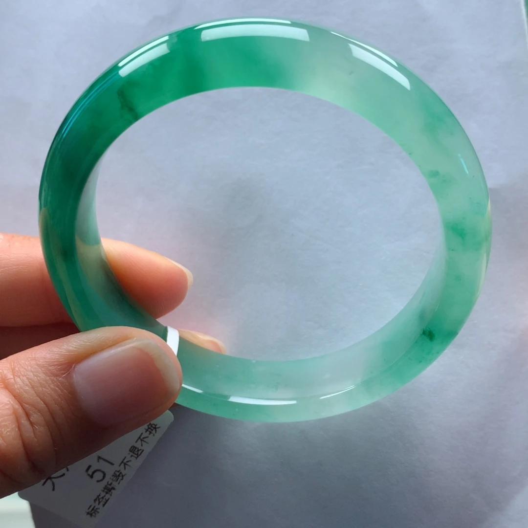 未镶嵌手镯石英质玉