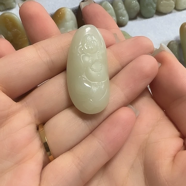 和田玉（糖玉）未镶嵌颈饰