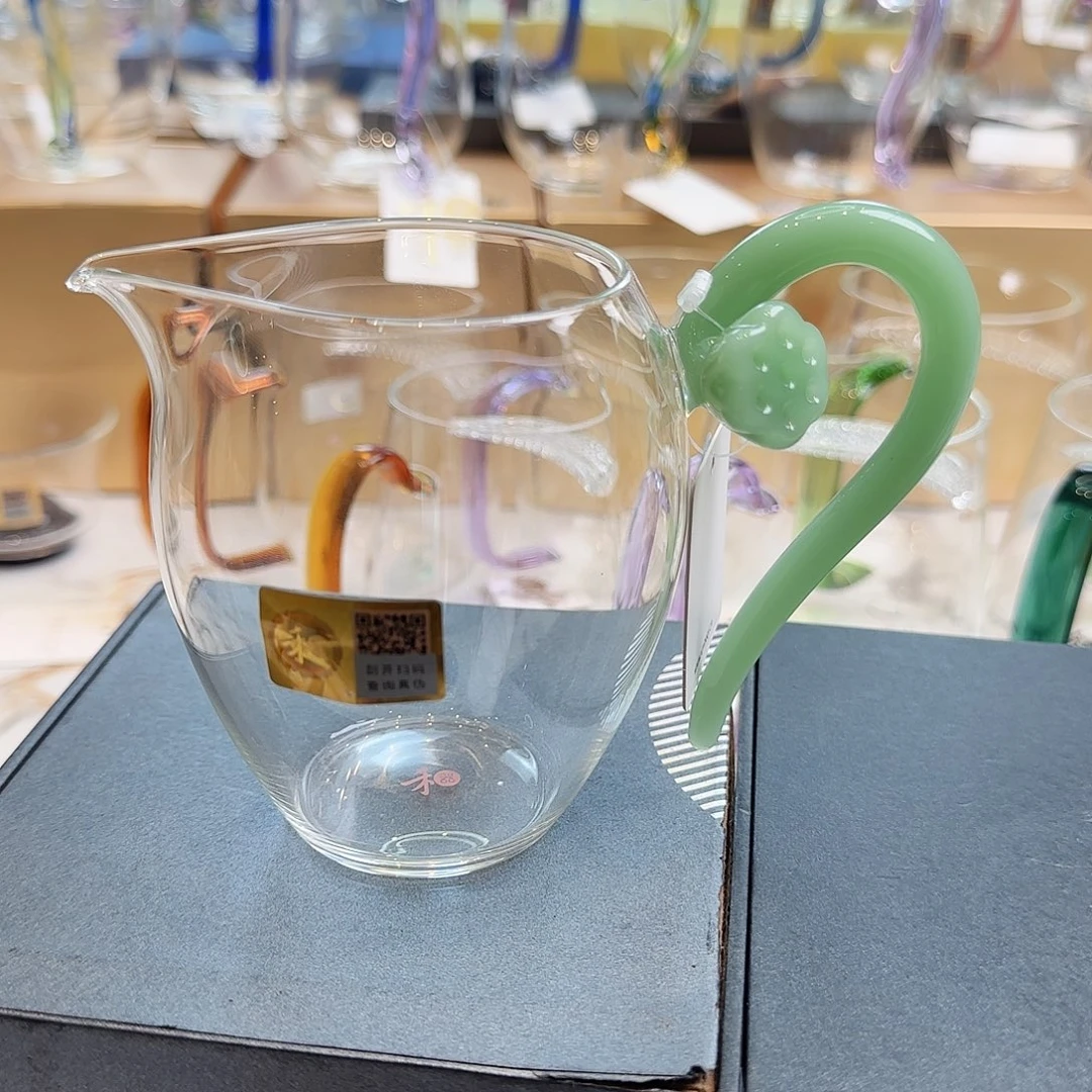 禾器怡莲公道杯浅玉色