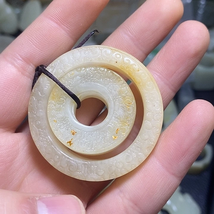 和田玉（糖玉）未镶嵌颈饰