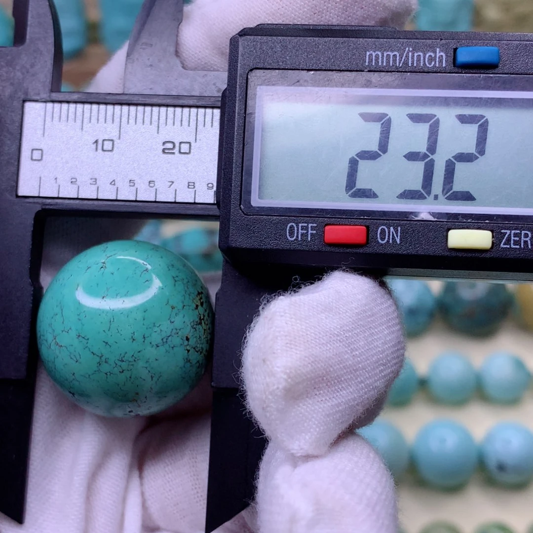 绿松石颈饰未镶嵌