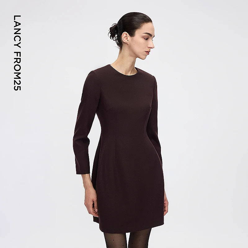 朗姿高级感轻礼服连衣裙优雅修身收腰圆领裙子女2025年冬季新款