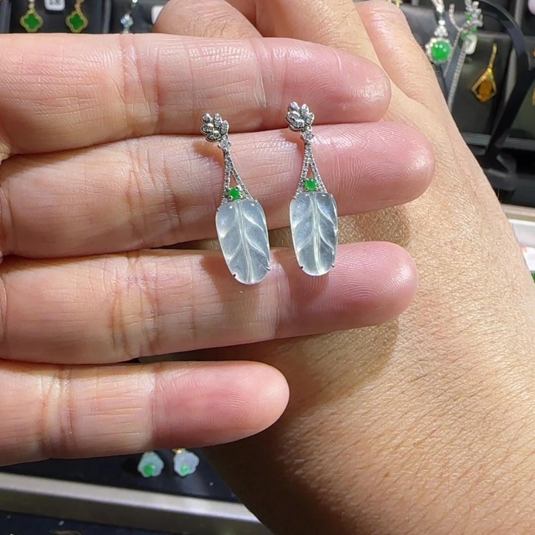 翡翠18K金镶嵌颈饰耳钉