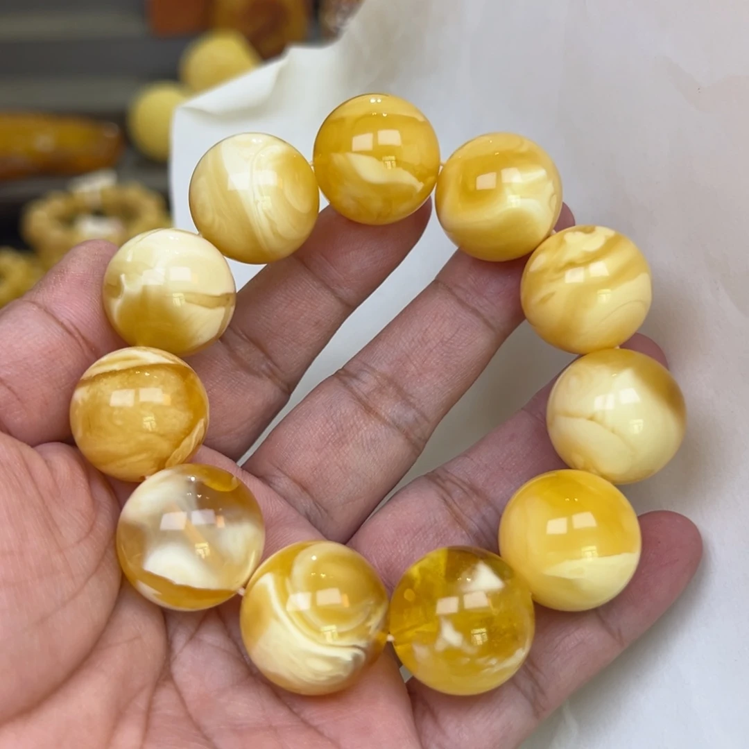 蜜蜡未镶嵌裸石21加60.5克