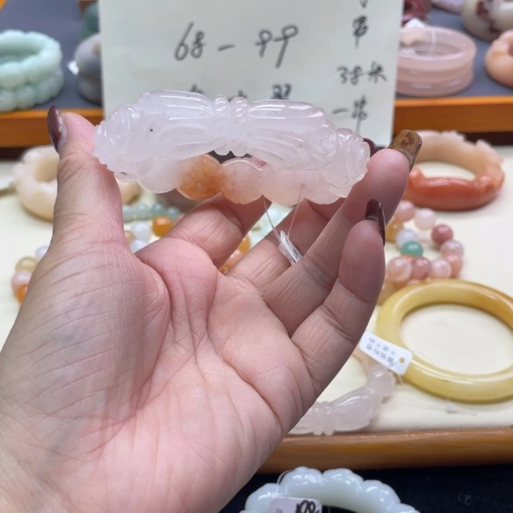 未镶嵌石英岩玉珠宝奇石梁*咧