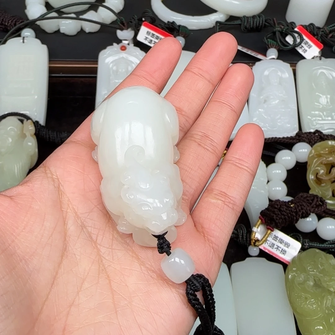 江***建和田玉未镶嵌挂件