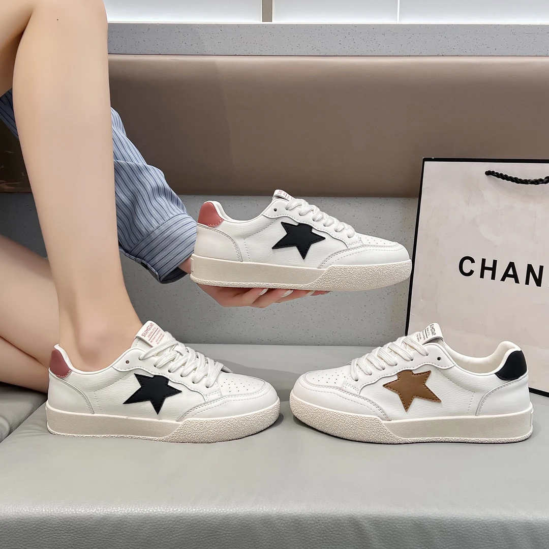 2025春新款时尚潮流百搭休闲星星板鞋平底小白鞋软底女鞋学生鞋