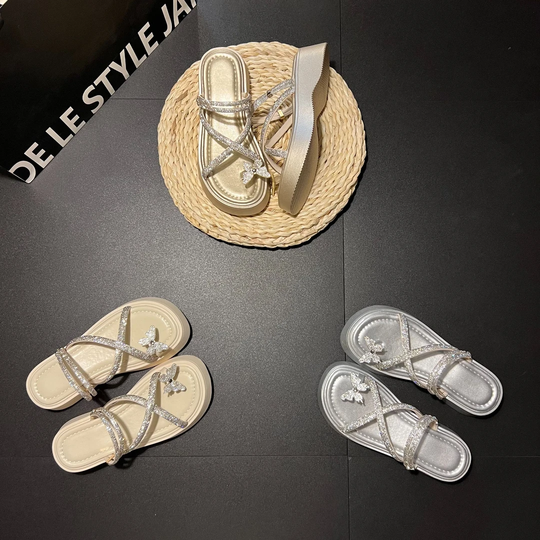 2025年夏季新款时尚网红休闲舒适气质百搭时尚简约爆款女款拖鞋