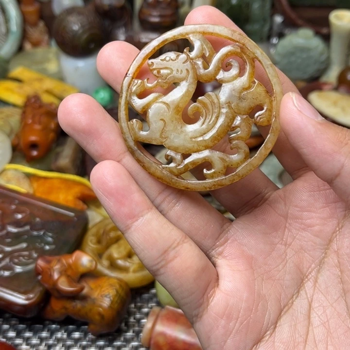 和田玉（糖玉）未镶嵌挂件