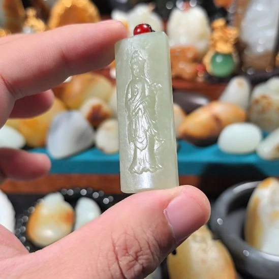 颈饰未镶嵌和田玉