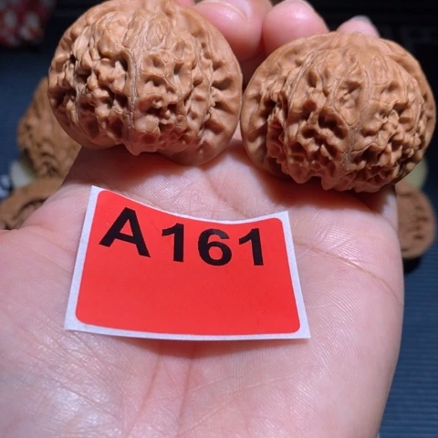 文玩核桃吊坠42宫灯