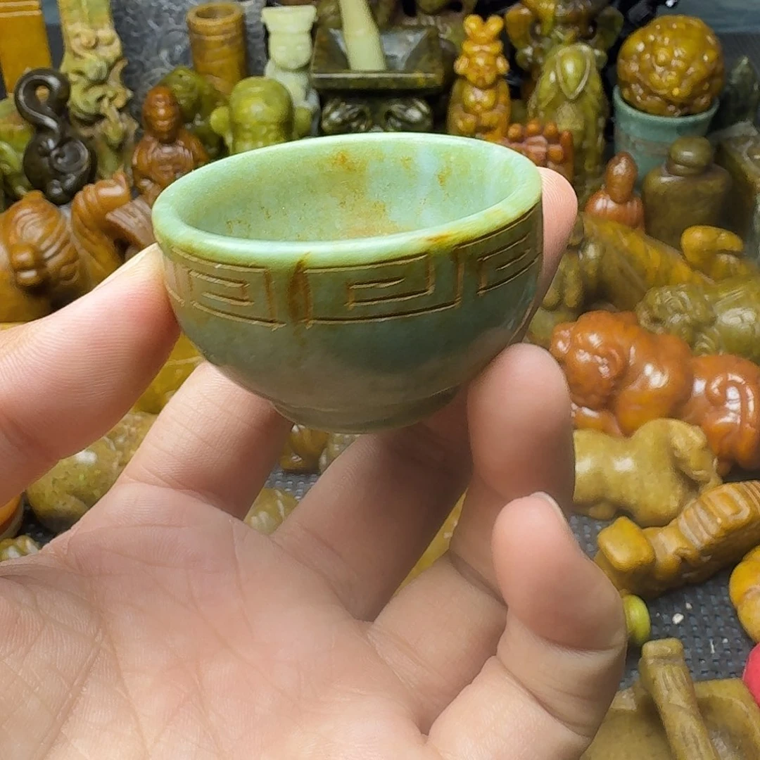 白玉菩提吊坠。。。