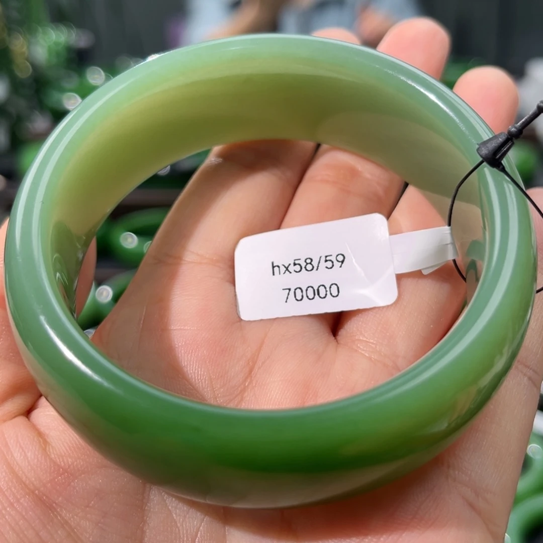 未镶嵌手镯和田玉（碧玉）