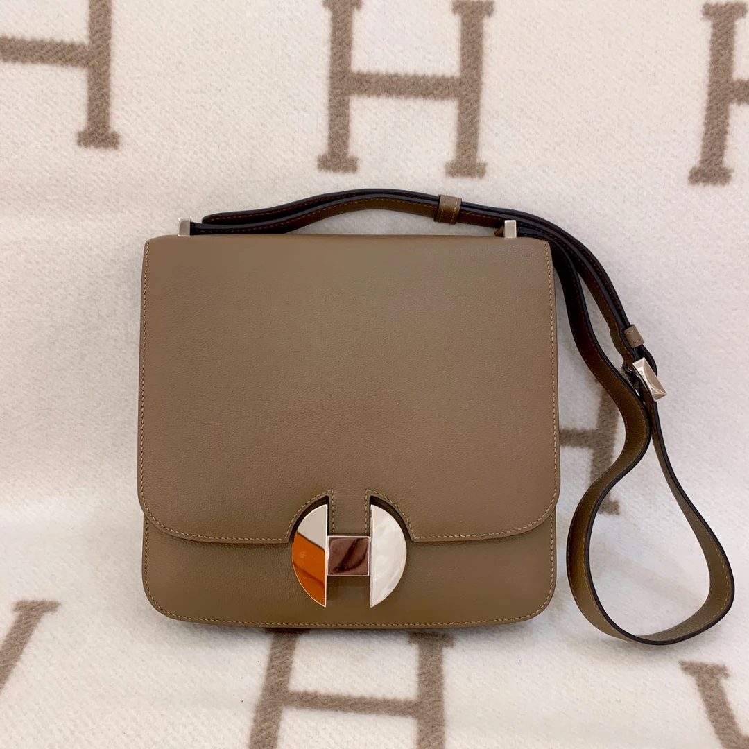 99新 Hermes/爱马仕 2002 20 D evercolor皮威马犬米色mm12424876