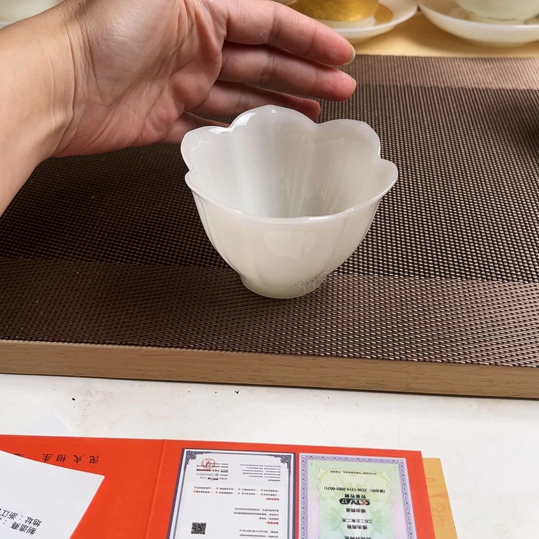 瓷片高档翡翠玉瓷花瓣杯100cc