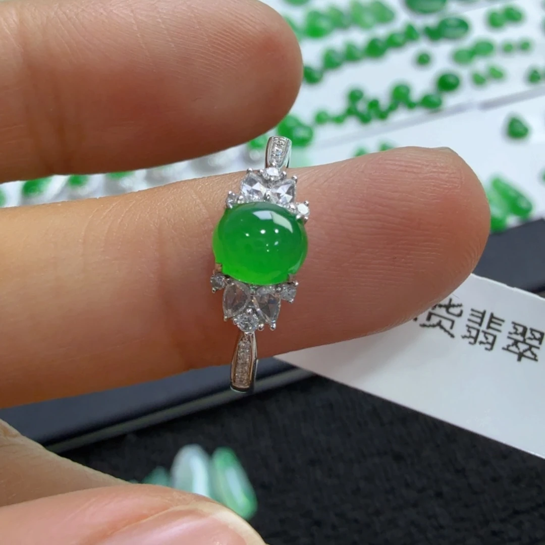 吊坠(不含链)18K金镶嵌翡翠绿蛋