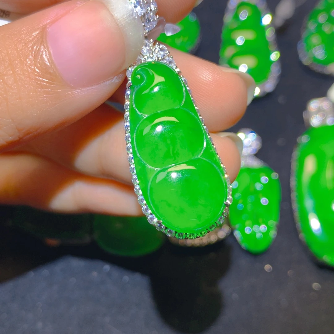 翡翠银S925镶嵌颈饰