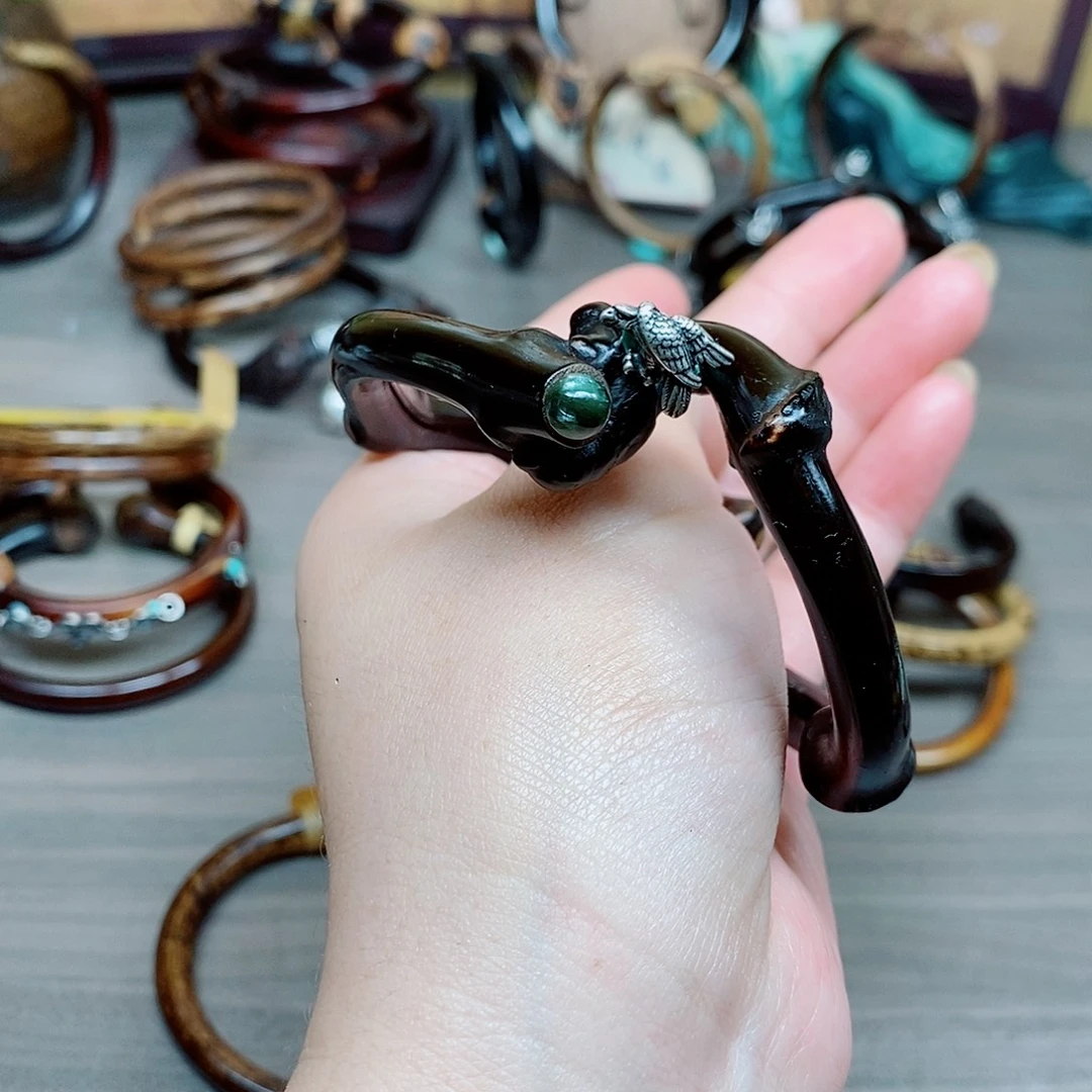 吊坠桃核扭扭如意