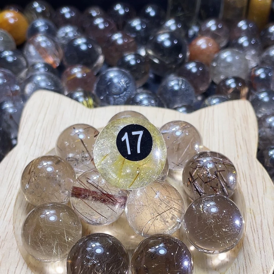 7***年未镶嵌吊坠(赠链)水晶