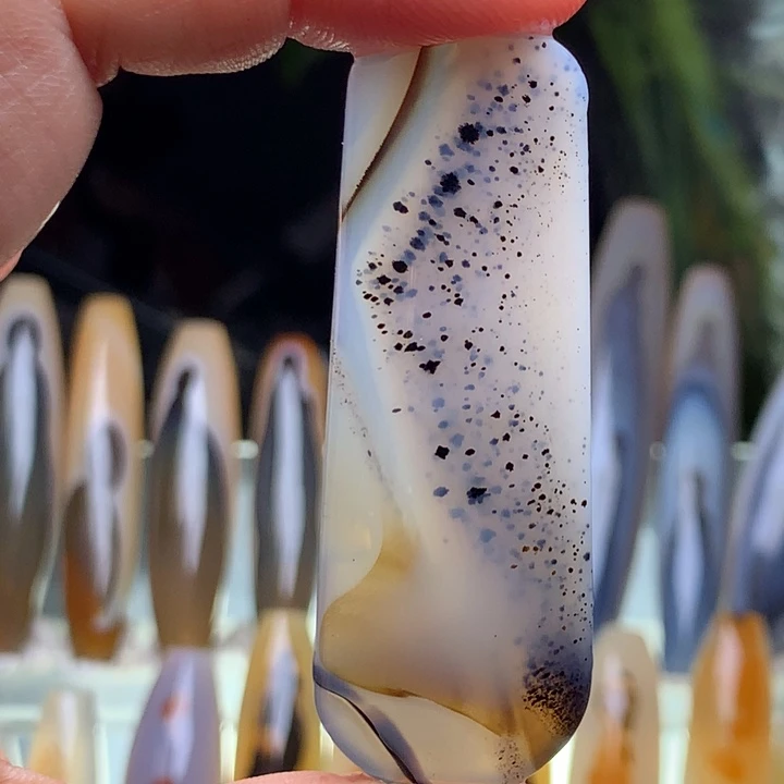 玛瑙/玉髓颈饰未镶嵌143