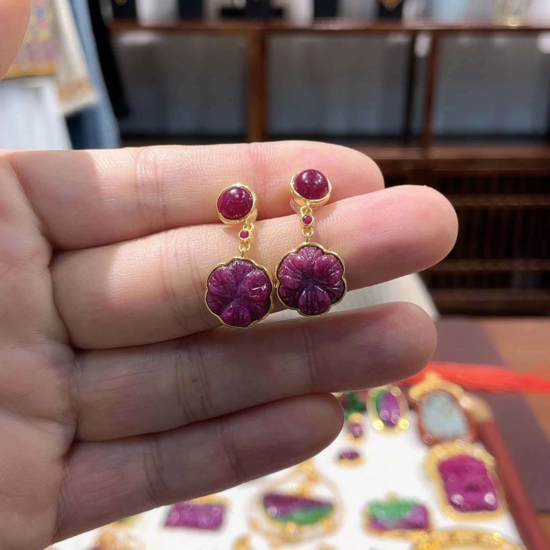锦纶非金属耳坠红宝