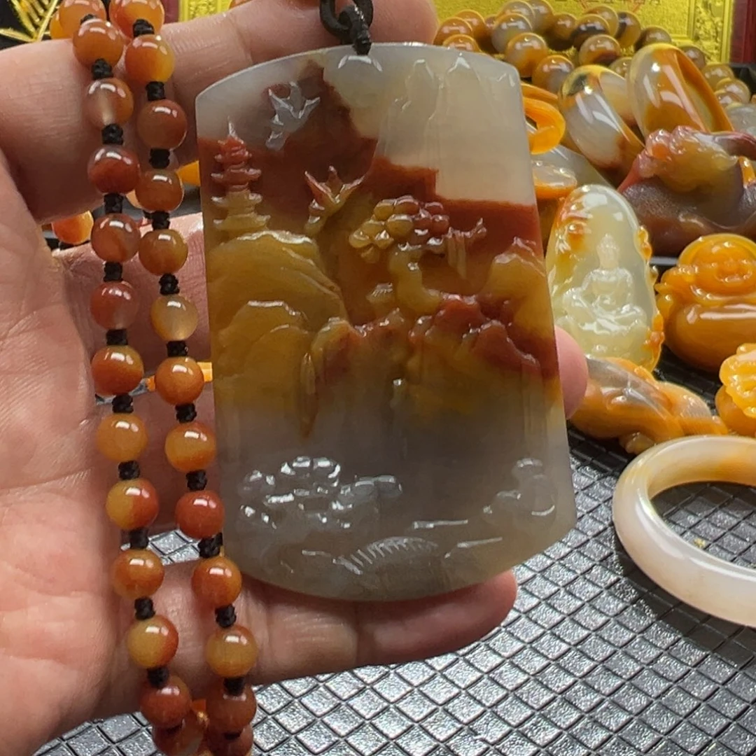 石英质玉未镶嵌颈饰