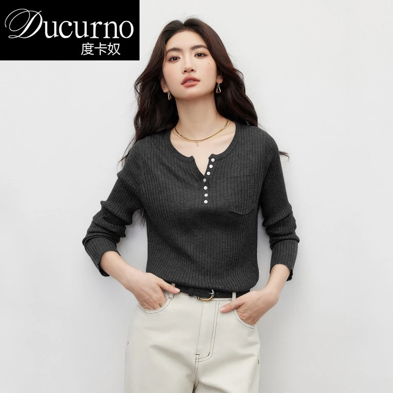 时尚气质酒红色针织衫女2025秋季新款百搭竖条纹长袖修身显瘦上衣