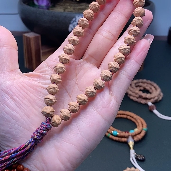 柏香籽/百香籽吊坠157.7