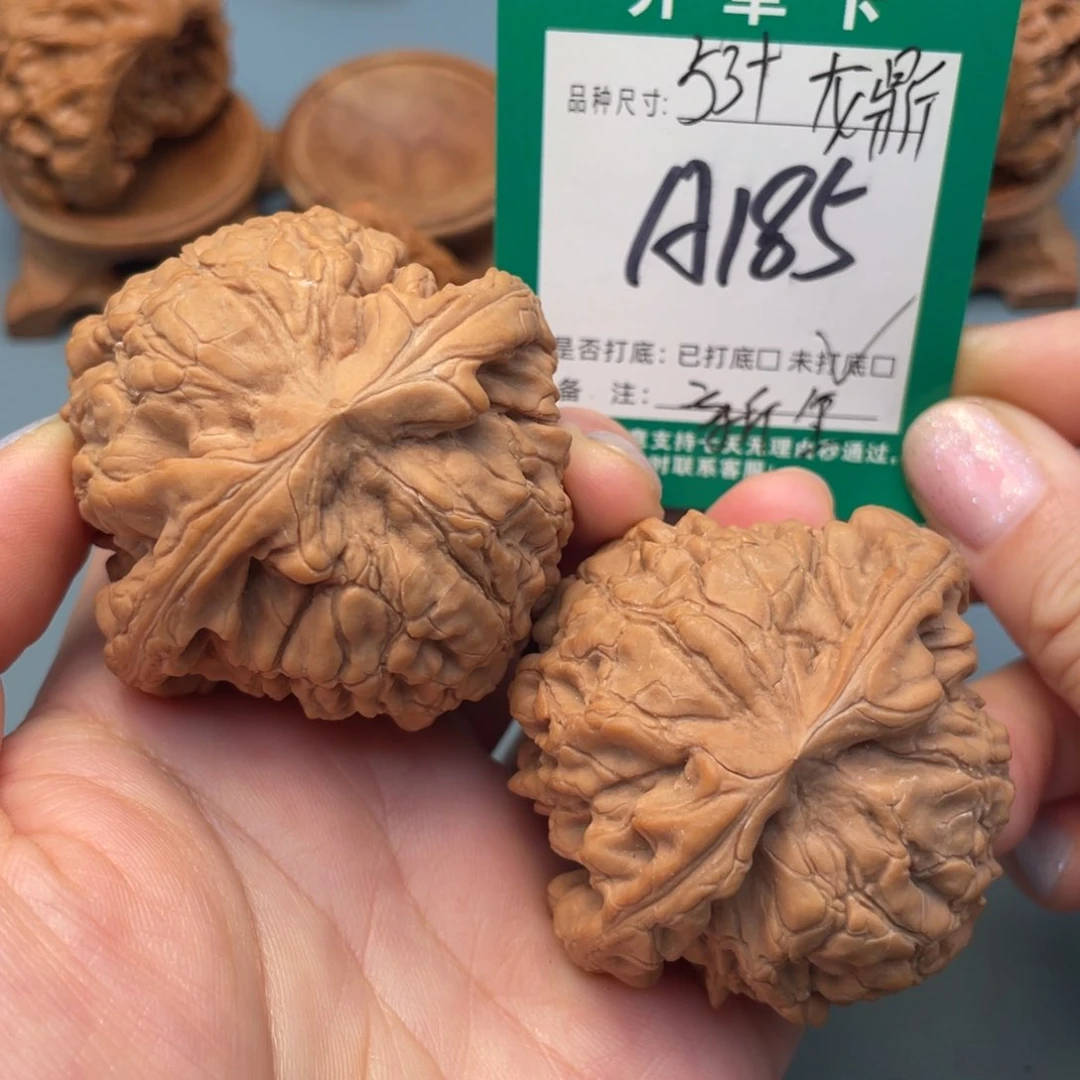 吊坠桃核文玩核桃