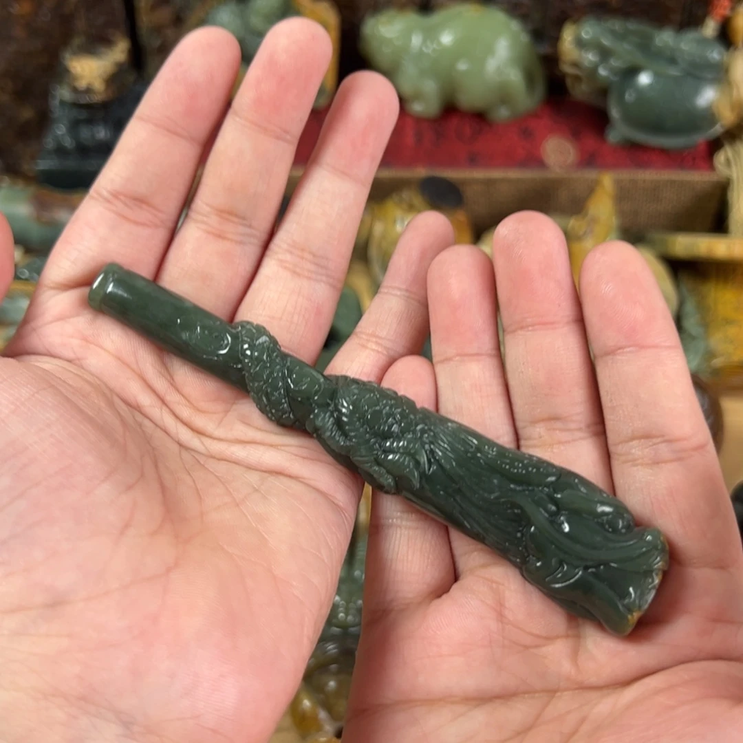 卍***卍未镶嵌岫岩河磨玉（透闪石质玉）把件