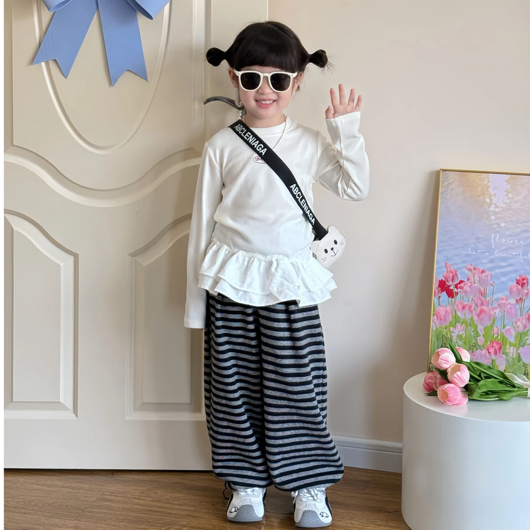 2025秋季女童宝宝时髦设计感拼接花边下摆打底衫上衣条纹裤套装